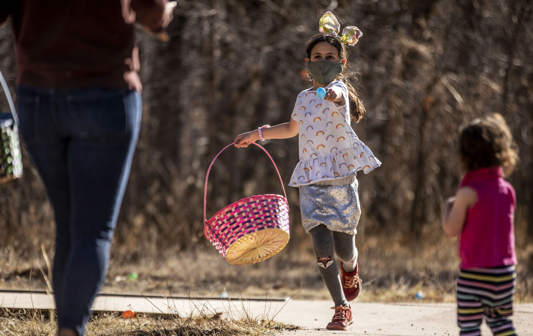 040421-news-easteregghunt 01.jpg